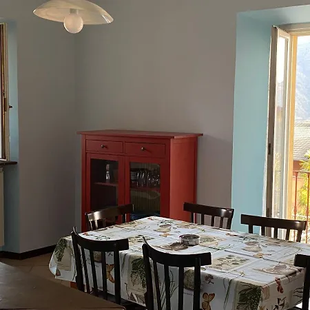 Borgo Antico House * צ'רנוביו